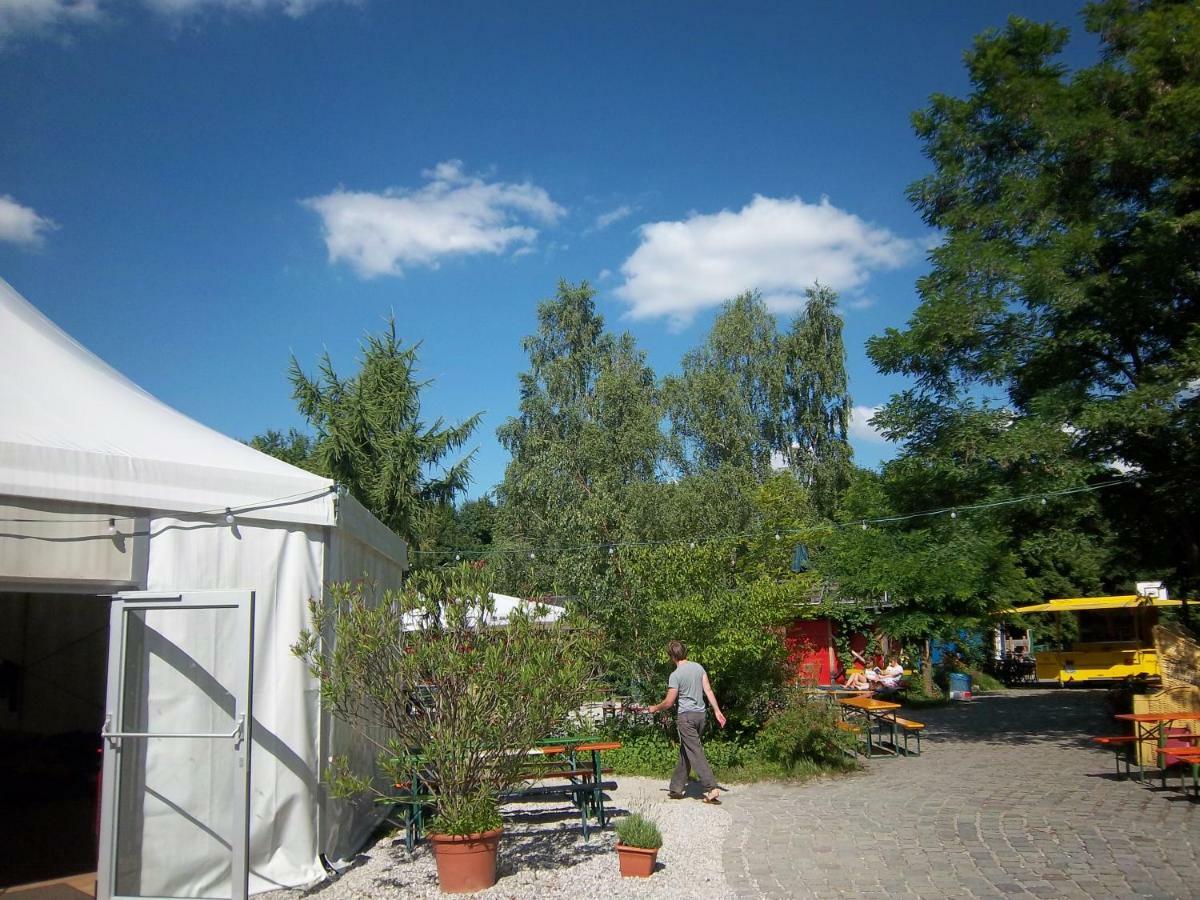 The Tent - Youth Only - Buchung Leider Nur Bis 30 Jahre Moeglich! München Exterior foto