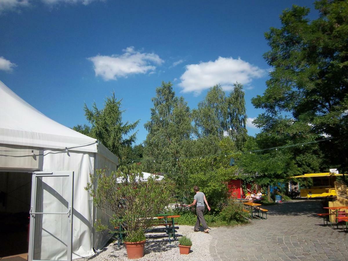 The Tent - Youth Only - Buchung Leider Nur Bis 30 Jahre Moglich! München Exterior foto